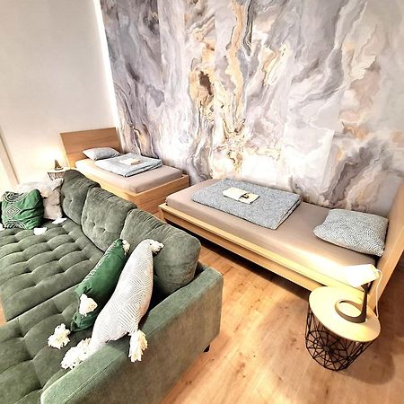 Apartment Emma - Old Town 브라티슬라바 외부 사진