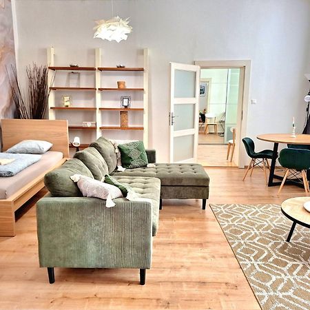Apartment Emma - Old Town 브라티슬라바 외부 사진
